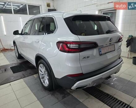 Белый БМВ Х5, объемом двигателя 3 л и пробегом 59 тыс. км за 60500 $, фото 15 на Automoto.ua