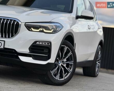 БМВ Х5 2021 в Стрые на Automoto.ua Белый БМВ Х5, объемом двигателя 2 л и пробегом 89 тыс. км за 53900 $, фото 19 на Automoto.ua