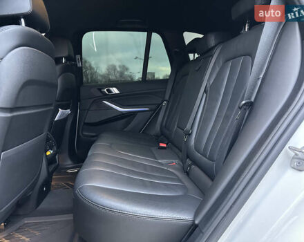 Белый БМВ Х5, объемом двигателя 2.99 л и пробегом 79 тыс. км за 68000 $, фото 23 на Automoto.ua