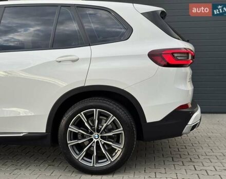 Білий БМВ Х5, об'ємом двигуна 2 л та пробігом 74 тис. км за 54200 $, фото 49 на Automoto.ua