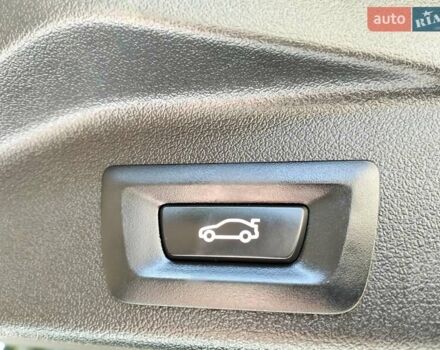 Белый БМВ Х5, объемом двигателя 2 л и пробегом 68 тыс. км за 53800 $, фото 7 на Automoto.ua