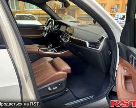 Белый БМВ Х5, объемом двигателя 3 л и пробегом 95 тыс. км за 75000 $, фото 6 на Automoto.ua