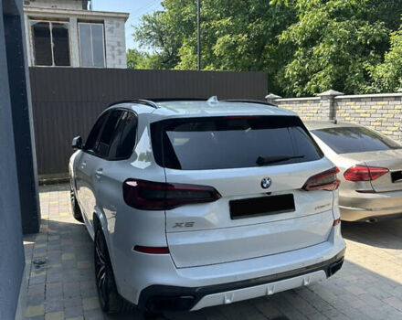 Белый БМВ Х5, объемом двигателя 3 л и пробегом 62 тыс. км за 69000 $, фото 4 на Automoto.ua