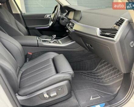 Білий БМВ Х5, об'ємом двигуна 2 л та пробігом 74 тис. км за 54200 $, фото 73 на Automoto.ua