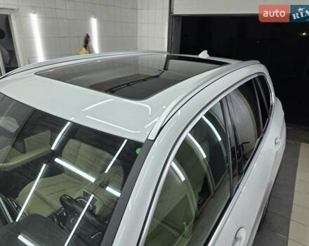 Белый БМВ Х5, объемом двигателя 3 л и пробегом 59 тыс. км за 60500 $, фото 13 на Automoto.ua