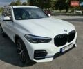 Белый БМВ Х5, объемом двигателя 2 л и пробегом 21 тыс. км за 59000 $, фото 1 на Automoto.ua