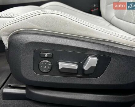 Белый БМВ Х5, объемом двигателя 3 л и пробегом 17 тыс. км за 68000 $, фото 23 на Automoto.ua