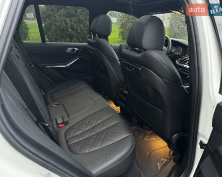 Белый БМВ Х5, объемом двигателя 3 л и пробегом 19 тыс. км за 57000 $, фото 20 на Automoto.ua