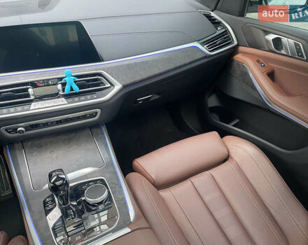 Білий БМВ Х5, об'ємом двигуна 3 л та пробігом 15 тис. км за 68100 $, фото 55 на Automoto.ua