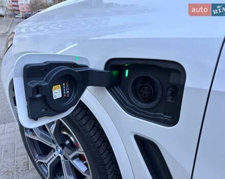 Білий БМВ Х5, об'ємом двигуна 3 л та пробігом 40 тис. км за 75000 $, фото 15 на Automoto.ua