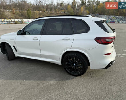 Белый БМВ Х5, объемом двигателя 3 л и пробегом 53 тыс. км за 88000 $, фото 8 на Automoto.ua