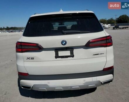 Белый БМВ Х5, объемом двигателя 3 л и пробегом 94 тыс. км за 26000 $, фото 5 на Automoto.ua