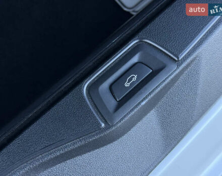 Белый БМВ Х5, объемом двигателя 3 л и пробегом 90 тыс. км за 69000 $, фото 49 на Automoto.ua