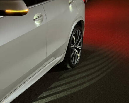 Белый БМВ Х5, объемом двигателя 3 л и пробегом 90 тыс. км за 69000 $, фото 62 на Automoto.ua