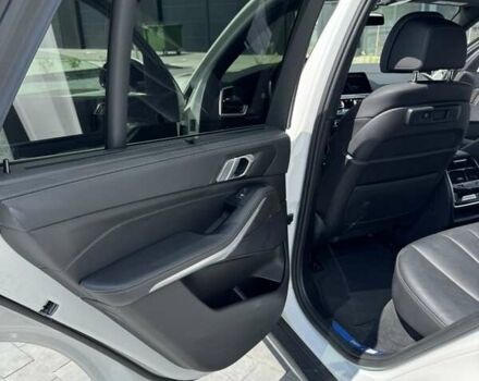 Білий БМВ Х5, об'ємом двигуна 3 л та пробігом 41 тис. км за 67500 $, фото 1 на Automoto.ua