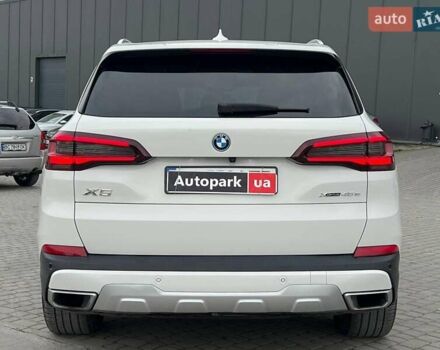Белый БМВ Х5, объемом двигателя 3 л и пробегом 44 тыс. км за 66290 $, фото 7 на Automoto.ua
