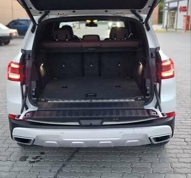 Белый БМВ Х5, объемом двигателя 3 л и пробегом 31 тыс. км за 72500 $, фото 6 на Automoto.ua