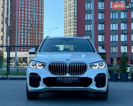 Белый БМВ Х5, объемом двигателя 3 л и пробегом 90 тыс. км за 69000 $, фото 2 на Automoto.ua