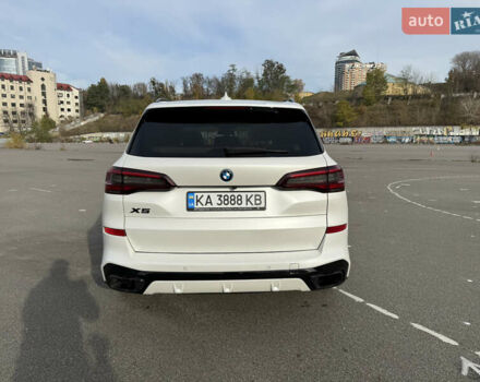 Белый БМВ Х5, объемом двигателя 3 л и пробегом 53 тыс. км за 88000 $, фото 6 на Automoto.ua