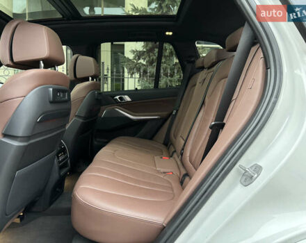 Білий БМВ Х5, об'ємом двигуна 3 л та пробігом 46 тис. км за 77500 $, фото 14 на Automoto.ua