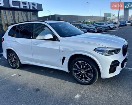 Белый БМВ Х5, объемом двигателя 3 л и пробегом 72 тыс. км за 67900 $, фото 22 на Automoto.ua