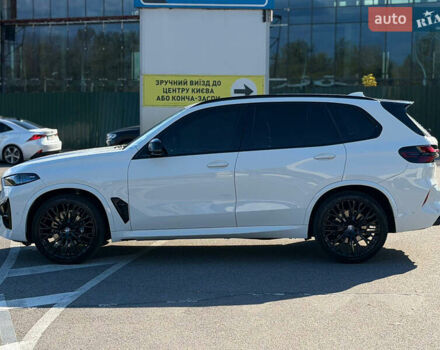Белый БМВ Х5, объемом двигателя 3 л и пробегом 48 тыс. км за 65500 $, фото 5 на Automoto.ua