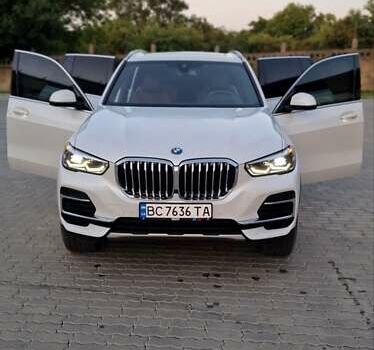 Белый БМВ Х5, объемом двигателя 3 л и пробегом 31 тыс. км за 72500 $, фото 11 на Automoto.ua