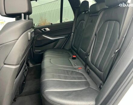 Білий БМВ Х5, об'ємом двигуна 3 л та пробігом 44 тис. км за 66290 $, фото 37 на Automoto.ua