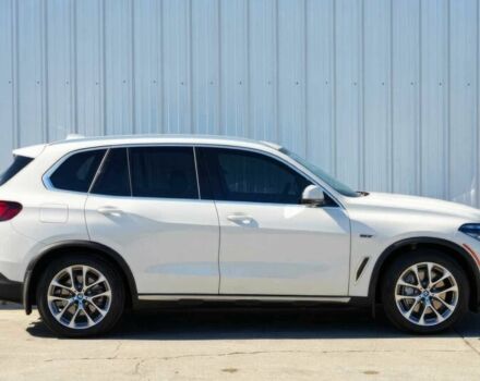 Белый БМВ Х5, объемом двигателя 3 л и пробегом 16 тыс. км за 45500 $, фото 3 на Automoto.ua