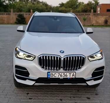 Белый БМВ Х5, объемом двигателя 3 л и пробегом 31 тыс. км за 72500 $, фото 15 на Automoto.ua