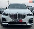 Белый БМВ Х5, объемом двигателя 3 л и пробегом 44 тыс. км за 66290 $, фото 1 на Automoto.ua