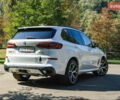Белый БМВ Х5, объемом двигателя 3 л и пробегом 63 тыс. км за 69900 $, фото 7 на Automoto.ua