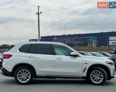 Белый БМВ Х5, объемом двигателя 3 л и пробегом 44 тыс. км за 66290 $, фото 10 на Automoto.ua
