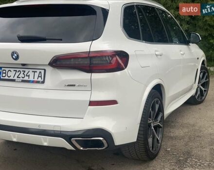 Белый БМВ Х5, объемом двигателя 3 л и пробегом 34 тыс. км за 78900 $, фото 19 на Automoto.ua