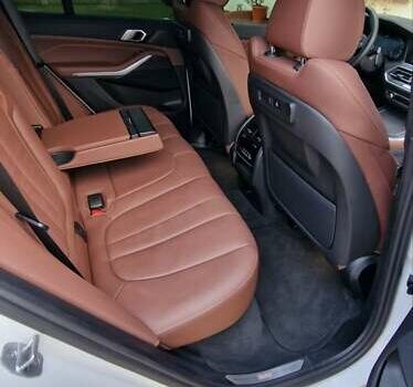 Белый БМВ Х5, объемом двигателя 3 л и пробегом 31 тыс. км за 72500 $, фото 24 на Automoto.ua