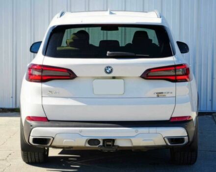 Белый БМВ Х5, объемом двигателя 3 л и пробегом 16 тыс. км за 45500 $, фото 6 на Automoto.ua