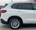 Белый БМВ Х5, объемом двигателя 3 л и пробегом 44 тыс. км за 66290 $, фото 9 на Automoto.ua