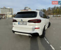 Белый БМВ Х5, объемом двигателя 3 л и пробегом 53 тыс. км за 88000 $, фото 5 на Automoto.ua