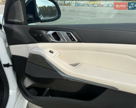 Белый БМВ Х5, объемом двигателя 3 л и пробегом 53 тыс. км за 88000 $, фото 19 на Automoto.ua