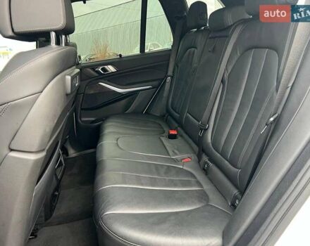 Белый БМВ Х5, объемом двигателя 3 л и пробегом 44 тыс. км за 66290 $, фото 37 на Automoto.ua