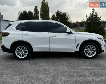Белый БМВ Х5, объемом двигателя 3 л и пробегом 19 тыс. км за 57000 $, фото 9 на Automoto.ua