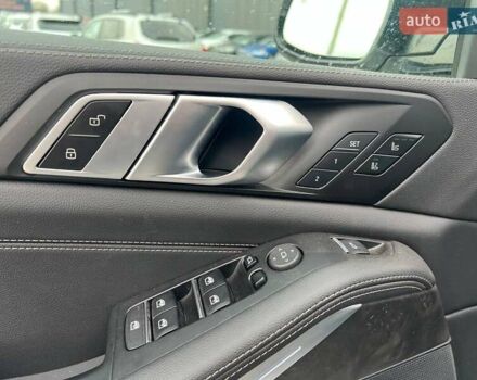 Белый БМВ Х5, объемом двигателя 3 л и пробегом 44 тыс. км за 66290 $, фото 15 на Automoto.ua