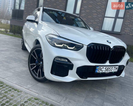 Белый БМВ Х5, объемом двигателя 3 л и пробегом 15 тыс. км за 68100 $, фото 11 на Automoto.ua