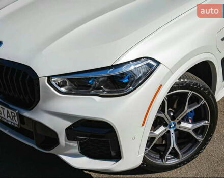 Белый БМВ Х5, объемом двигателя 3 л и пробегом 63 тыс. км за 74900 $, фото 4 на Automoto.ua