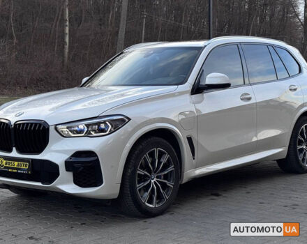 Белый БМВ Х5, объемом двигателя 3 л и пробегом 17 тыс. км за 72000 $, фото 2 на Automoto.ua