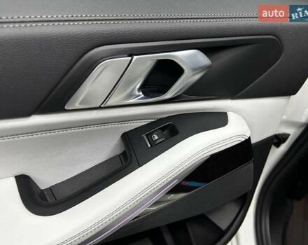 Белый БМВ Х5, объемом двигателя 3 л и пробегом 17 тыс. км за 68000 $, фото 21 на Automoto.ua