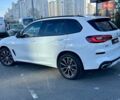 Белый БМВ Х5, объемом двигателя 3 л и пробегом 72 тыс. км за 67900 $, фото 1 на Automoto.ua