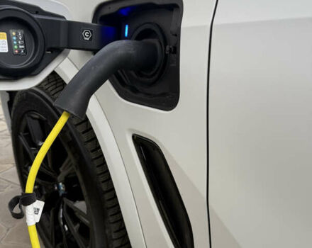 Белый БМВ Х5, объемом двигателя 3 л и пробегом 53 тыс. км за 88000 $, фото 26 на Automoto.ua