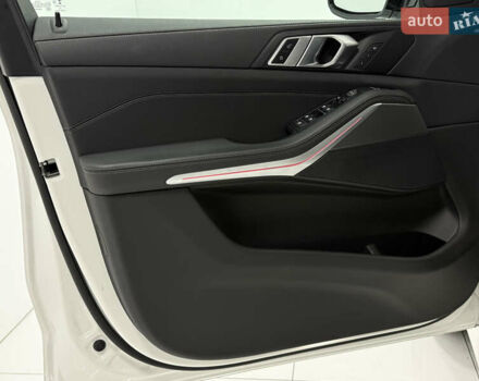 Белый БМВ Х5, объемом двигателя 3 л и пробегом 43 тыс. км за 62500 $, фото 35 на Automoto.ua