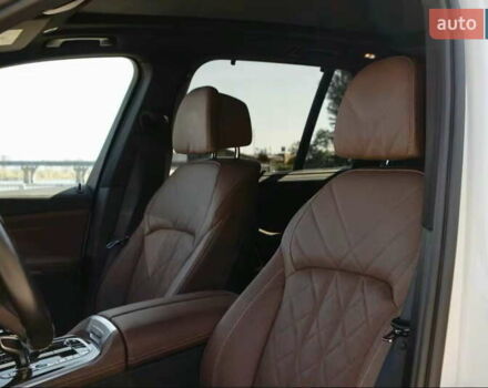 Белый БМВ Х5, объемом двигателя 3 л и пробегом 63 тыс. км за 69900 $, фото 21 на Automoto.ua